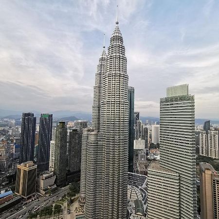 Sky Suites Klcc By Autumn Suites Premium Stay Kuala Lumpur Exterior foto